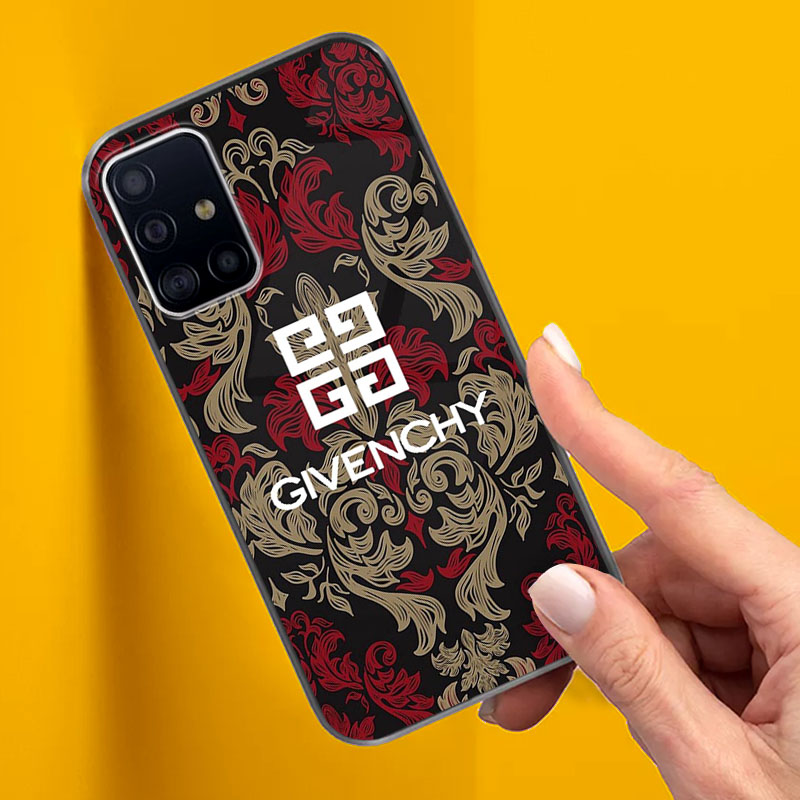 main mockup_1_0041_IMG_8616